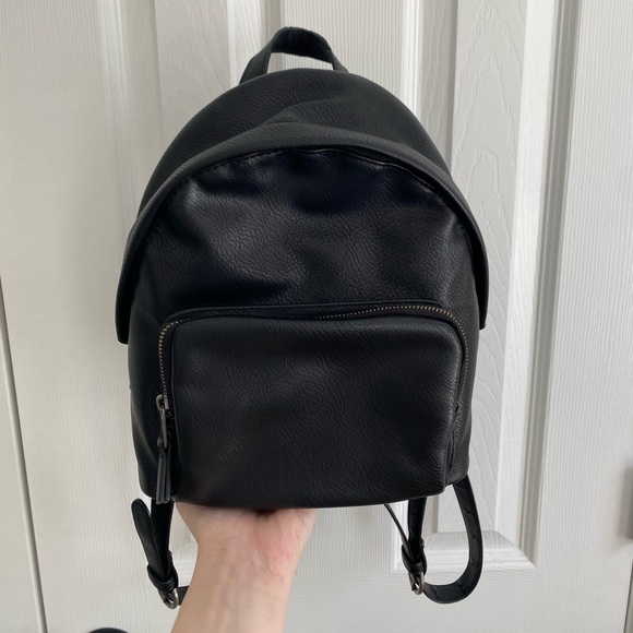 Universal Thread Black Mini Backpack - Picture 3 of 11